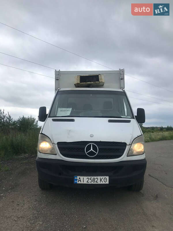 Mercedes-Benz Sprinter 2011