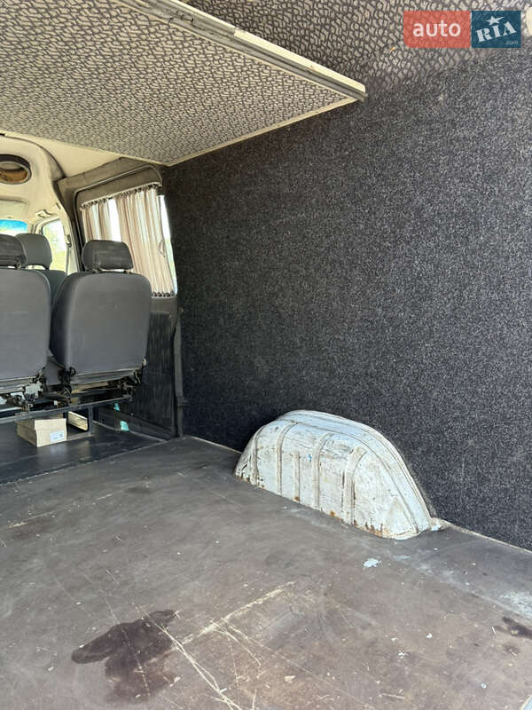 Грузопассажирский фургон Mercedes-Benz Sprinter 2005 в Вознесенске