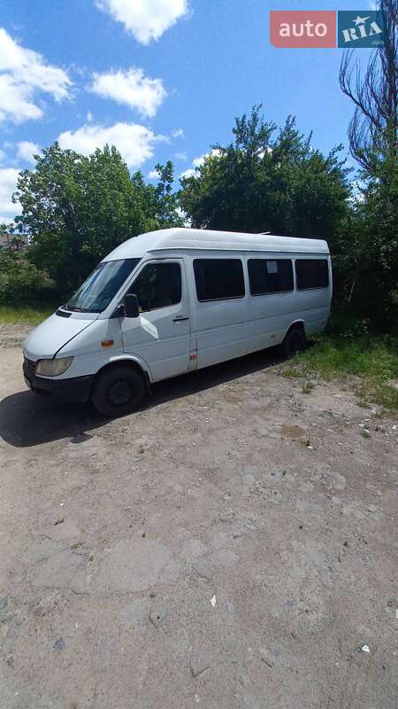 Другие автобусы Mercedes-Benz Sprinter 2000 в 