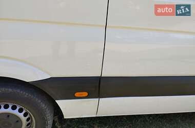 Вантажний фургон Mercedes-Benz Sprinter 2015 в 