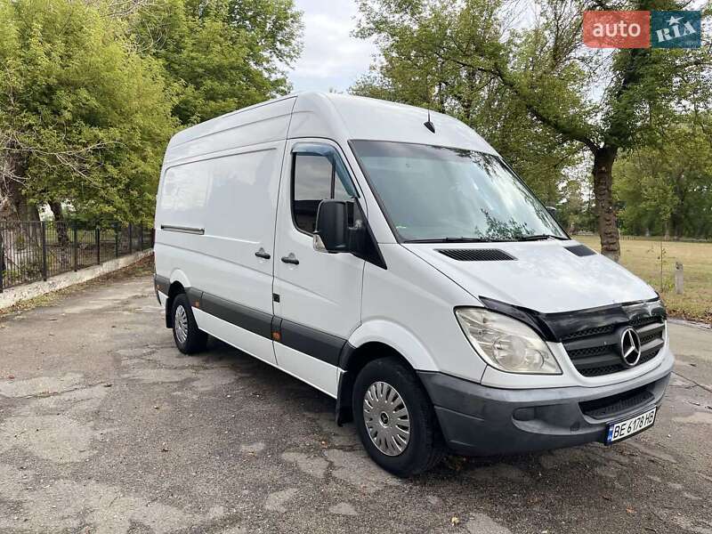Грузовой фургон Mercedes-Benz Sprinter 2012 в Первомайске