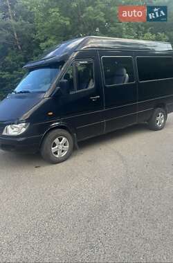 Вантажопасажирський фургон Mercedes-Benz Sprinter 2004 в Сільце
