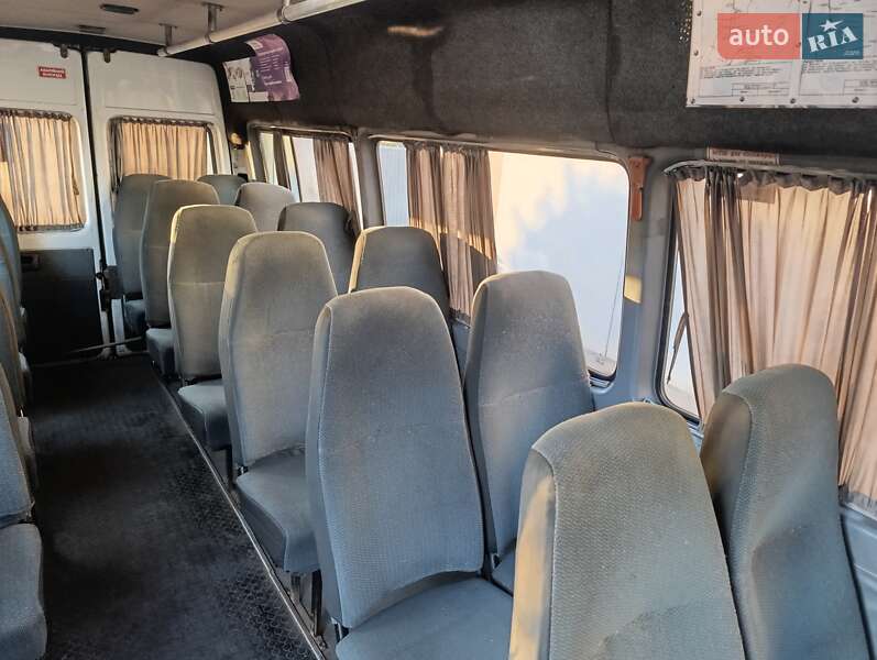 Городской автобус Mercedes-Benz Sprinter 1997 в Кривом Роге