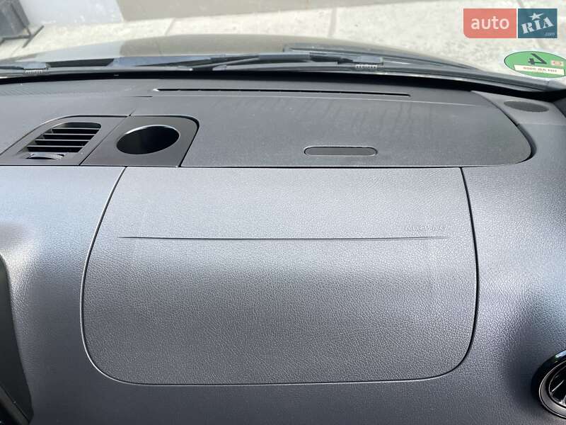 Грузовой фургон Mercedes-Benz Sprinter 2023 в Нововолынске