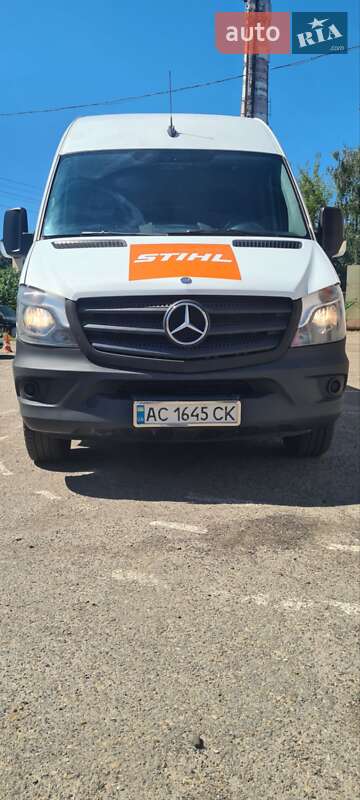 Вантажний фургон Mercedes-Benz Sprinter 2015 в 