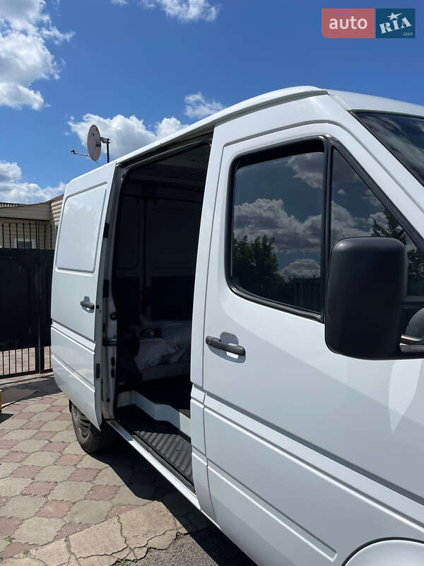 Грузовой фургон Mercedes-Benz Sprinter 2006 в Полтаве