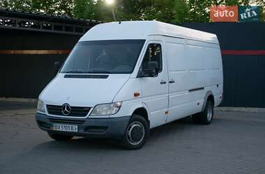 Грузовой фургон Mercedes-Benz Sprinter 2005 в 