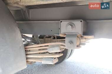 Грузовой фургон Mercedes-Benz Sprinter 2005 в 