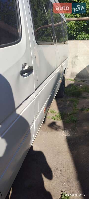 Міський автобус Mercedes-Benz Sprinter 2000 в Чернівцях