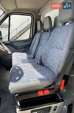 Грузовой фургон Mercedes-Benz Sprinter 2005 в 