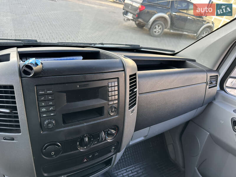 Эвакуатор Mercedes-Benz Sprinter 2015 в Бучаче