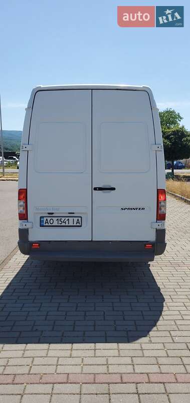 Мікроавтобус Mercedes-Benz Sprinter 2005 в Тячеві