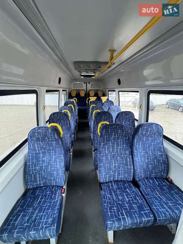 Приміський автобус Mercedes-Benz Sprinter 2013 в Білій Церкві