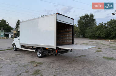 Грузовой фургон Mercedes-Benz Sprinter 2005 в 