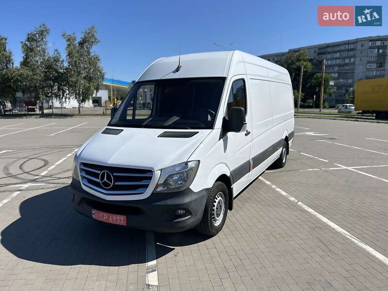 Грузовой фургон Mercedes-Benz Sprinter 2018 в 