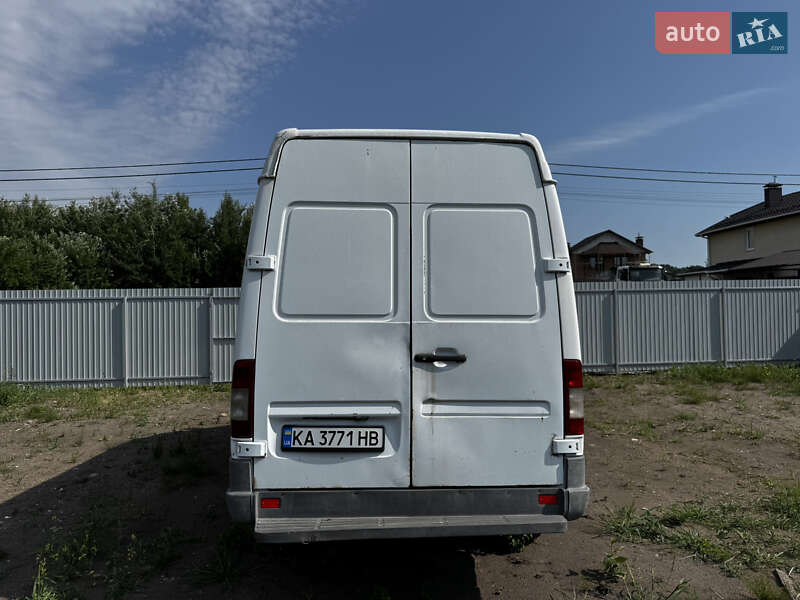 Вантажний фургон Mercedes-Benz Sprinter 2004 в Києві фото 6 Вантажний фургон Mercedes-Benz Sprinter 2004 в Києві