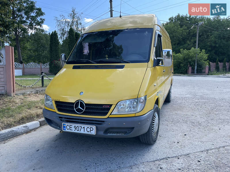 Mercedes-Benz Sprinter 2005