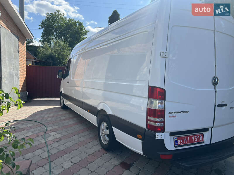 Вантажний фургон Mercedes-Benz Sprinter 2015 в Вінниці