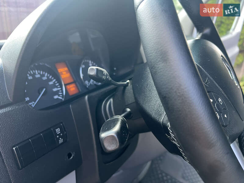 Вантажний фургон Mercedes-Benz Sprinter 2015 в Вінниці