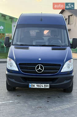 Грузовой фургон Mercedes-Benz Sprinter 2008 в 