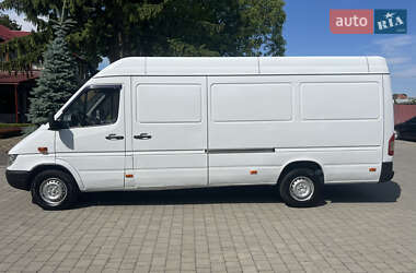 Грузовой фургон Mercedes-Benz Sprinter 2001 в 