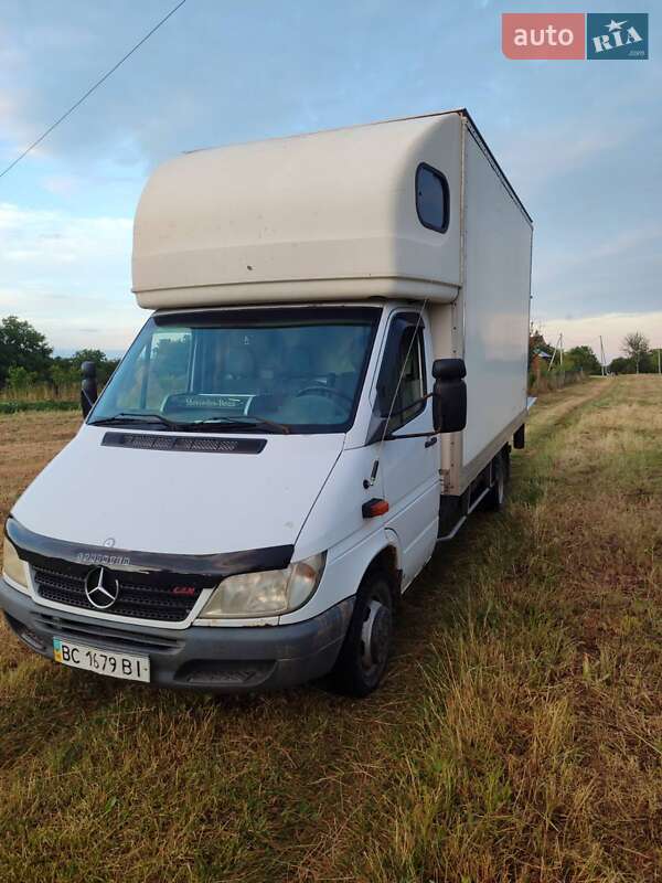 Грузовой фургон Mercedes-Benz Sprinter 2005 в Стрые