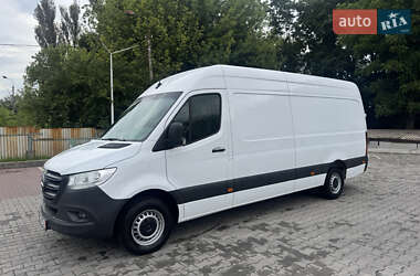 Грузовой фургон Mercedes-Benz Sprinter 2021 в 