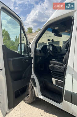 Грузовой фургон Mercedes-Benz Sprinter 2020 в 