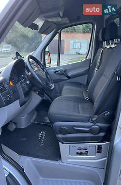 Грузовой фургон Mercedes-Benz Sprinter 2015 в 