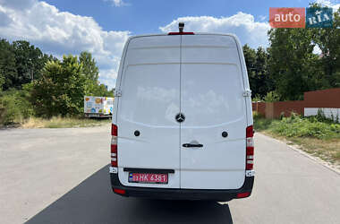 Грузовой фургон Mercedes-Benz Sprinter 2018 в 