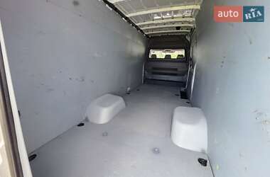 Грузовой фургон Mercedes-Benz Sprinter 2015 в 