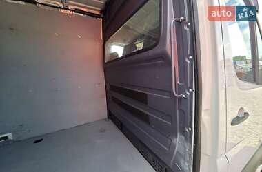 Грузовой фургон Mercedes-Benz Sprinter 2015 в 