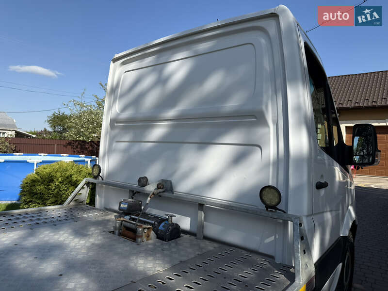 Автовоз Mercedes-Benz Sprinter 2015 в Косове