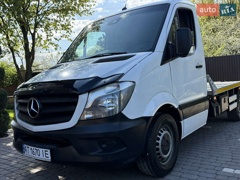 Автовоз Mercedes-Benz Sprinter 2015 в Косове