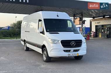 Грузовой фургон Mercedes-Benz Sprinter 2020 в 