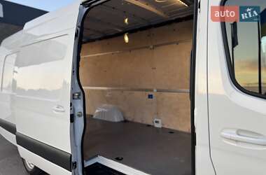 Грузовой фургон Mercedes-Benz Sprinter 2020 в 