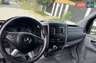 Грузовой фургон Mercedes-Benz Sprinter 2017 в 