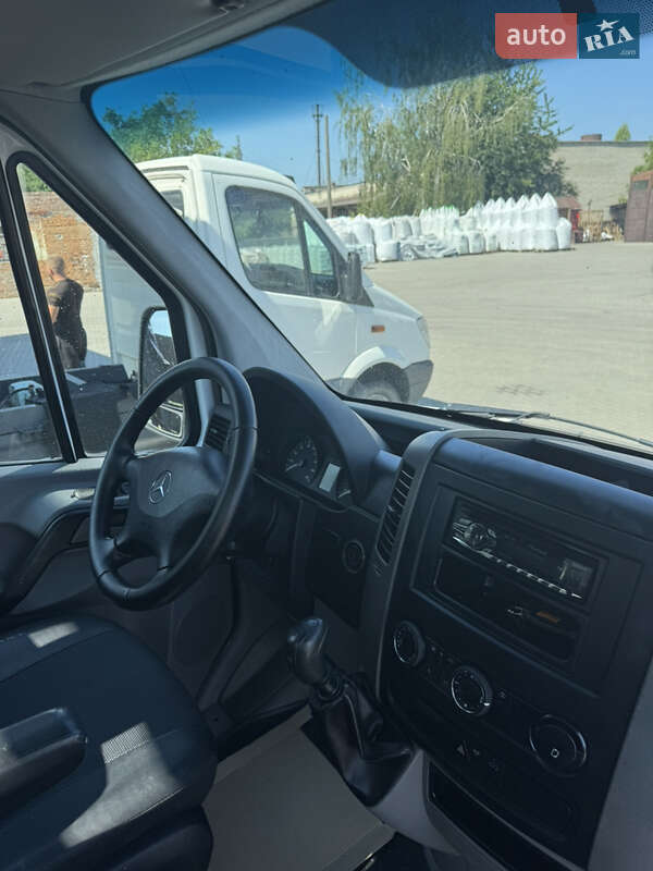 Самосвал Mercedes-Benz Sprinter 2012 в Дубно