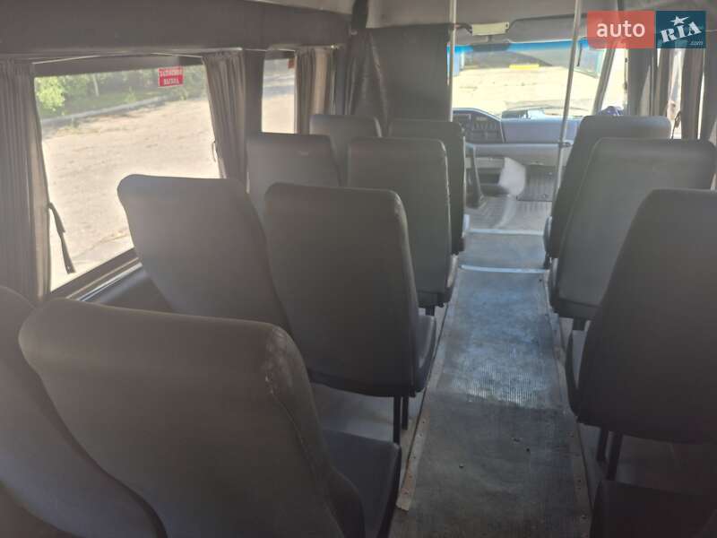 Приміський автобус Mercedes-Benz Sprinter 2000 в Харкові