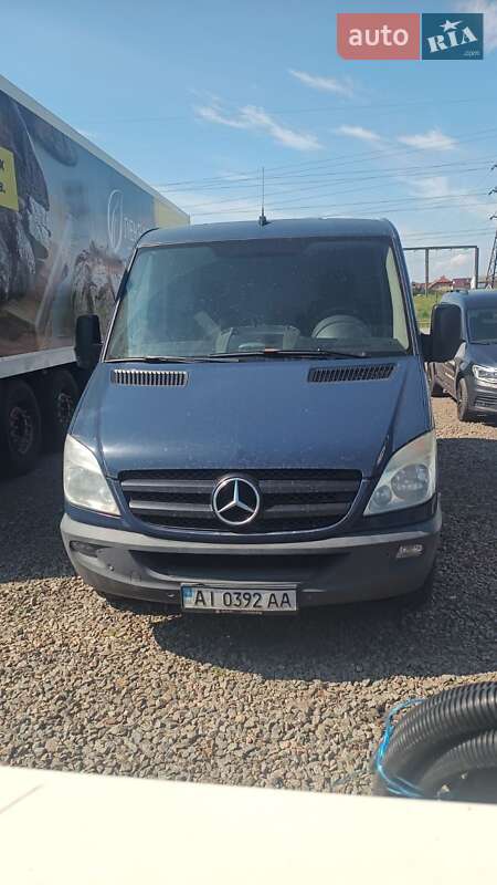 Грузовой фургон Mercedes-Benz Sprinter 2010 в 