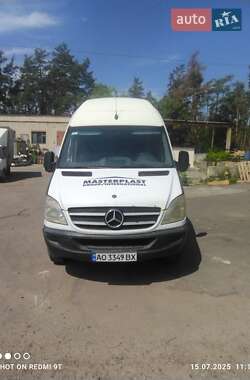 Грузовой фургон Mercedes-Benz Sprinter 2012 в Киеве