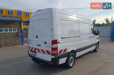Грузовой фургон Mercedes-Benz Sprinter 2013 в 