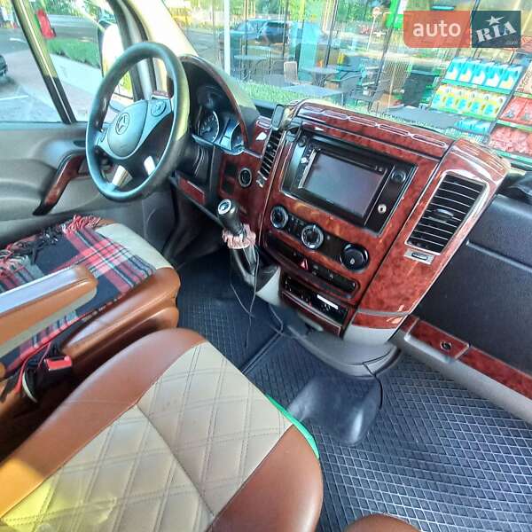 Пригородный автобус Mercedes-Benz Sprinter 2010 в Киеве