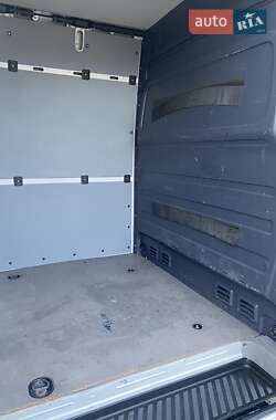 Грузовой фургон Mercedes-Benz Sprinter 2018 в 