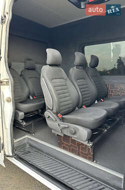 Грузовой фургон Mercedes-Benz Sprinter 2015 в 
