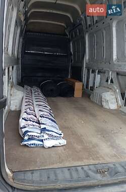 Грузовой фургон Mercedes-Benz Sprinter 2012 в 