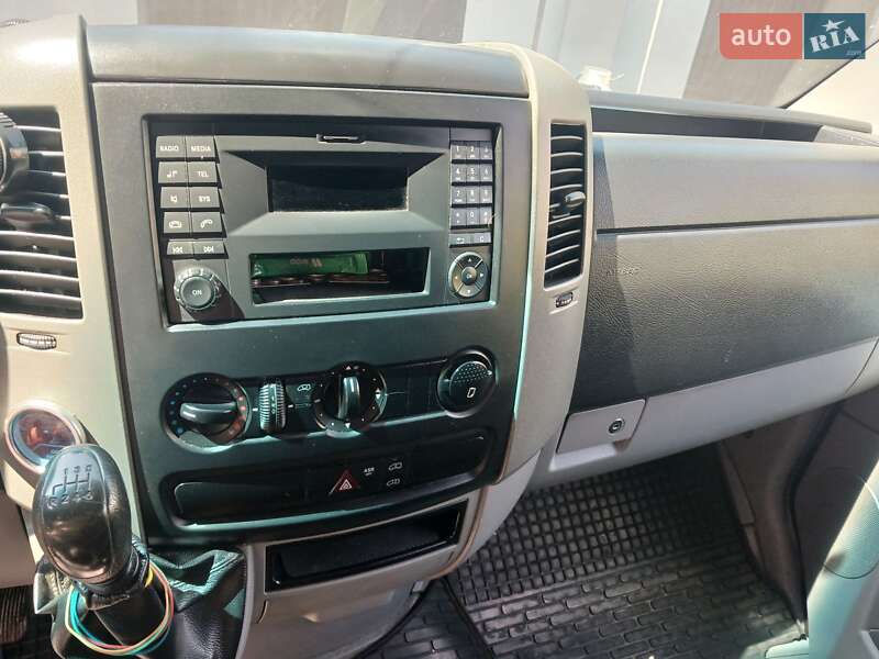 Грузовой фургон Mercedes-Benz Sprinter 2012 в Кременце