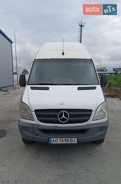 Грузовой фургон Mercedes-Benz Sprinter 2012 в 