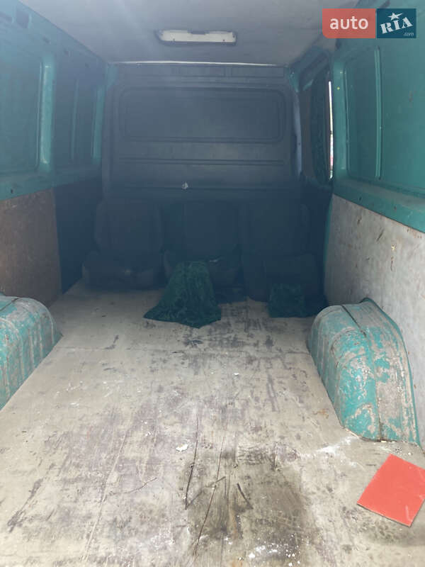 Грузовой фургон Mercedes-Benz Sprinter 1999 в Бориславе
