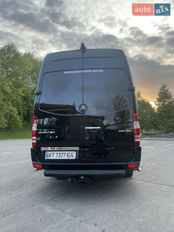 Вантажопасажирський фургон Mercedes-Benz Sprinter 2017 в Коломиї
